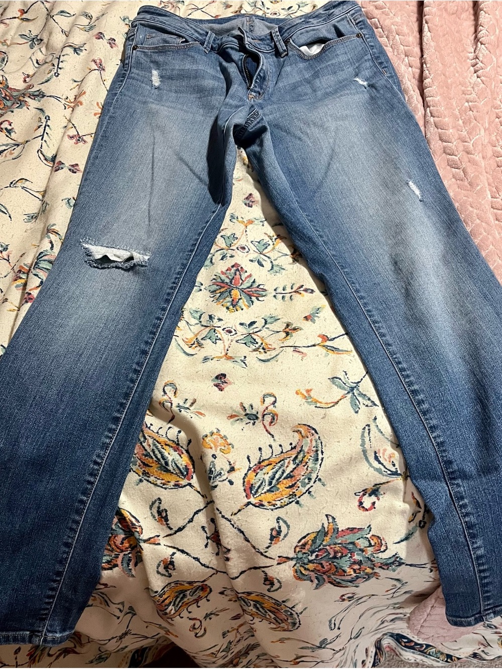 LOFT Distressed Medium Blue curvy skinny Jeans